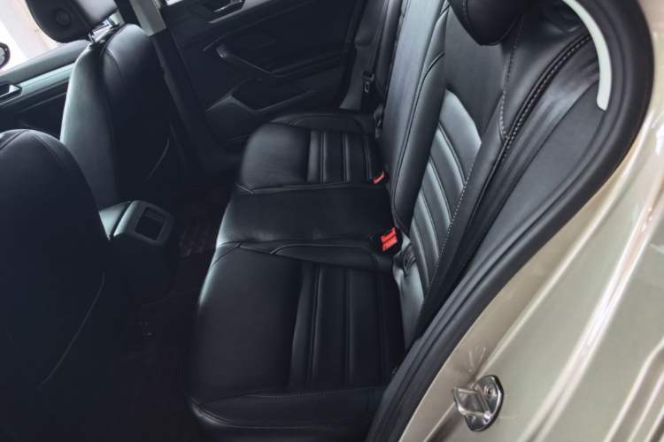 Used Volkswagen Lamando 2017 230TSI DSG Fashion Edition Left Rear Seat