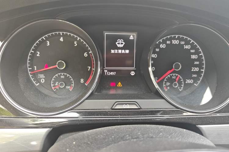 Used Volkswagen Lamando 2017 280TSI DSG Comfort Edition Odometer Close Up