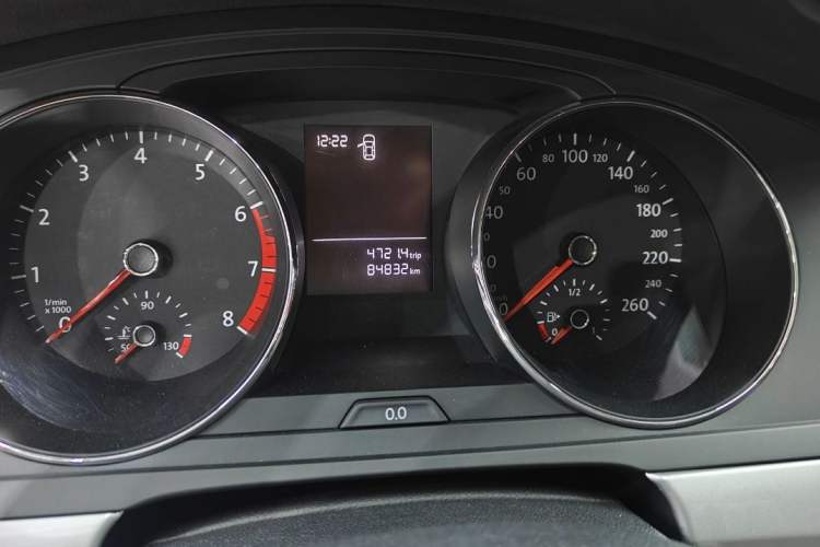 Used Volkswagen Lamando 2017 230TSI DSG Fashion Edition Odometer Close Up