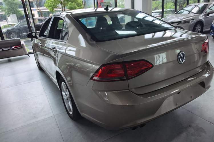 Used Volkswagen Lamando 2017 230TSI DSG Fashion Edition Rear Left 45 Deg