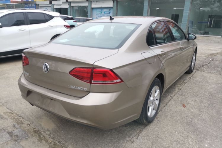 Used Volkswagen Lamando 2017 230TSI DSG Fashion Edition Rear Right 45 Deg