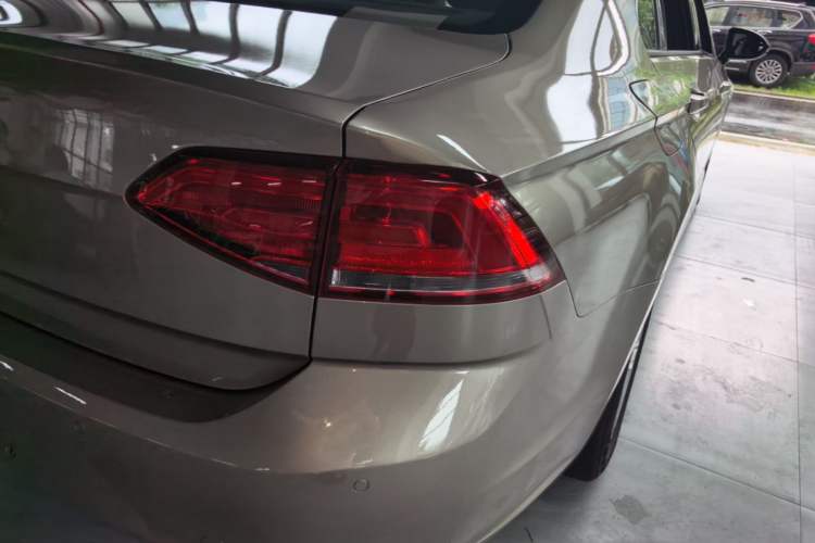 Used Volkswagen Lamando 2017 230TSI DSG Fashion Edition Right Rear Taillight