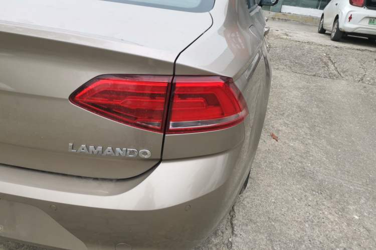 Used Volkswagen Lamando 2017 230TSI DSG Fashion Edition Right Rear Taillight