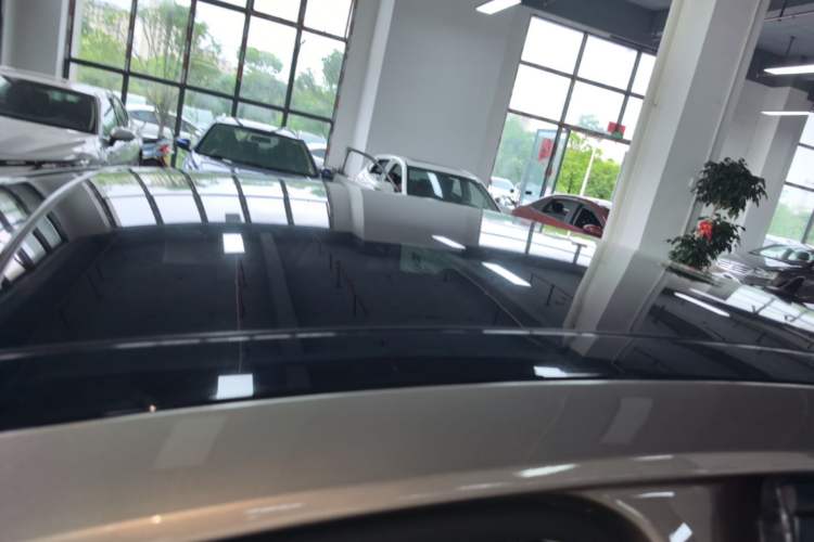 Used Volkswagen Lamando 2017 230TSI DSG Fashion Edition Roof
