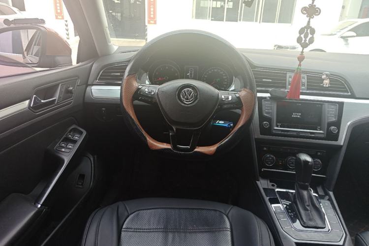 Used Volkswagen Lamando 2017 280TSI DSG Comfort Edition Steering Wheel