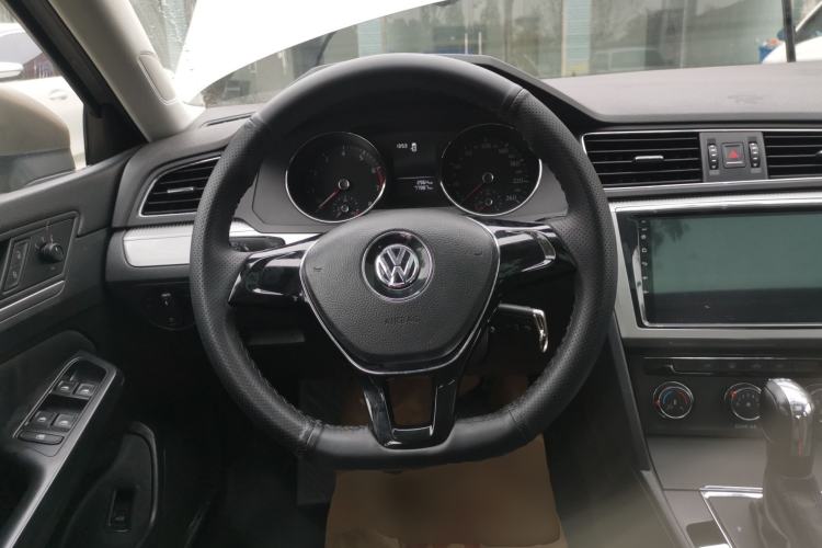 Used Volkswagen Lamando 2017 230TSI DSG Fashion Edition Steering Wheel