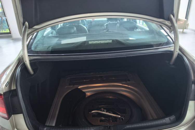 Used Volkswagen Lamando 2017 230TSI DSG Fashion Edition Trunk