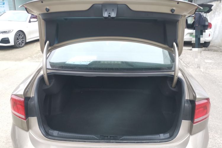 Used Volkswagen Lamando 2017 230TSI DSG Fashion Edition Trunk