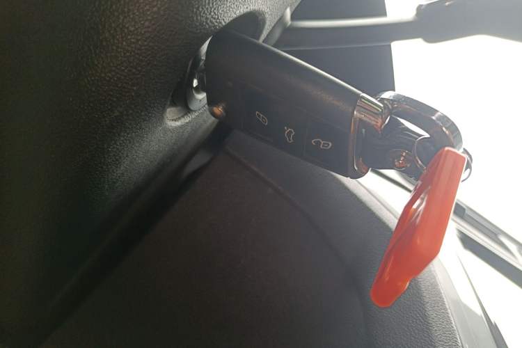 Used Volkswagen Lamando 2017 230TSI DSG Fashion Edition Vehicle Key