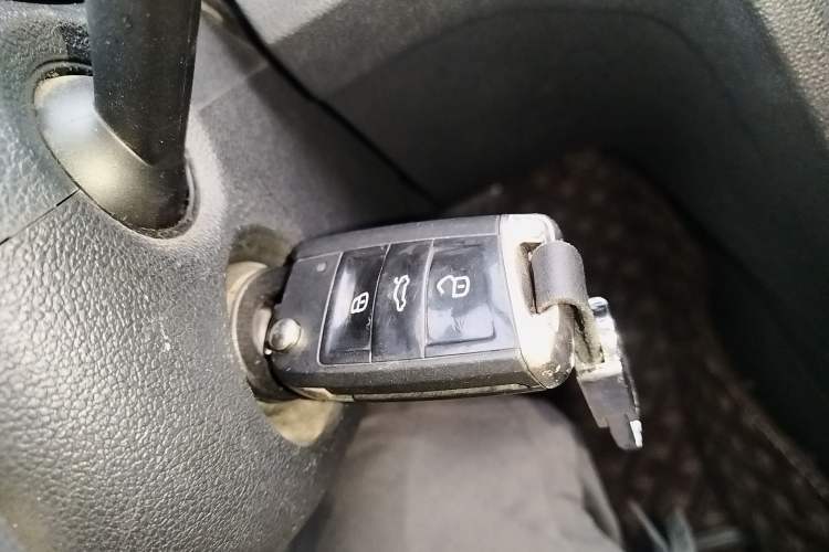 Used Volkswagen Lamando 2017 230TSI DSG Fashion Edition Vehicle Key