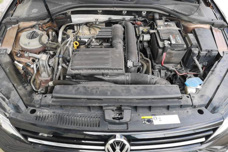 Used Volkswagen Lamando 2018 230TSI DSG Fashion Edition Engine Bay