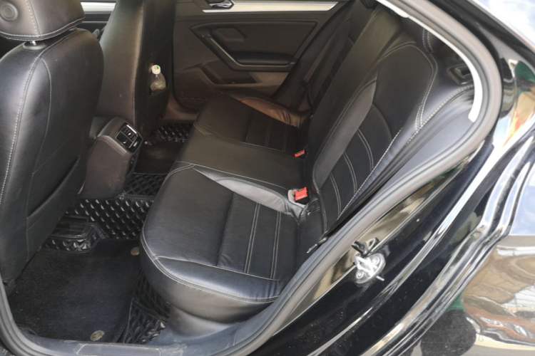 Used Volkswagen Lamando 2018 230TSI DSG Fashion Edition Left Rear Seat