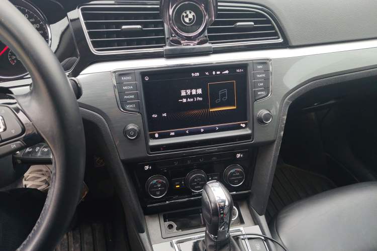 Used Volkswagen Lamando 2018 280TSI DSG Comfort Edition Audio And AC Panel