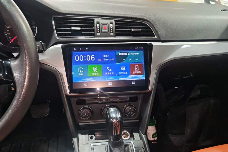Used Volkswagen Lamando 2018 230TSI DSG Fashion Edition Audio And AC Panel