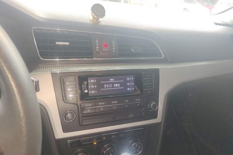 Used Volkswagen Lamando 2018 230TSI DSG Fashion Edition Audio And AC Panel