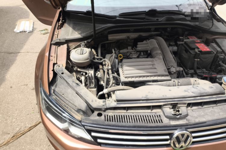 Used Volkswagen Lamando 2018 230TSI DSG Fashion Edition Engine Bay Right