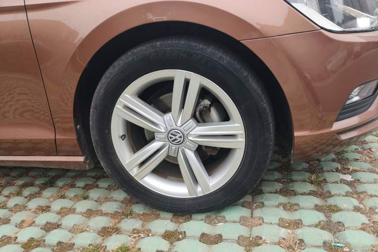 Used Volkswagen Lamando 2018 280TSI DSG Comfort Edition Exterior 7