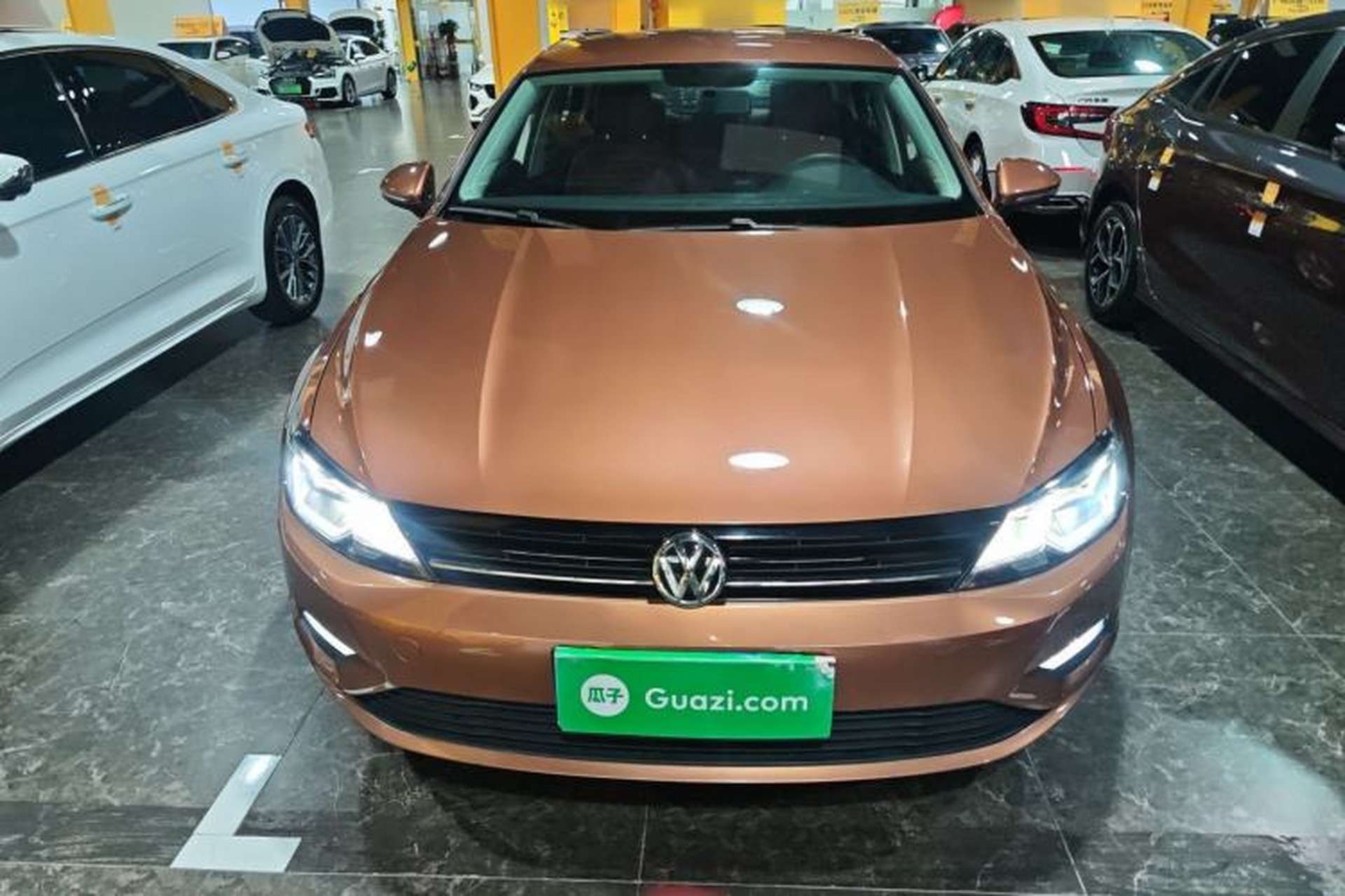 Used Volkswagen Lamando 2018 230TSI DSG Fashion Edition Front