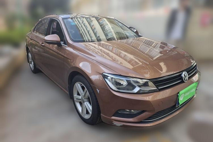 Used Volkswagen Lamando 2018 280TSI DSG Comfort Edition Front Right 45 Deg