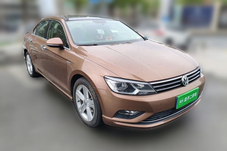 Used Volkswagen Lamando 2018 280TSI DSG Comfort Edition Front Right 45 Deg