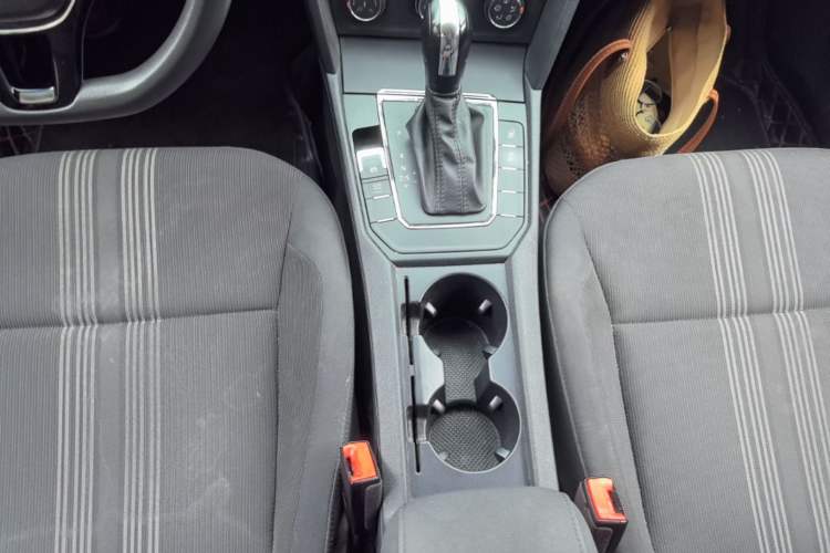 Used Volkswagen Lamando 2018 230TSI DSG Fashion Edition Gear Lever