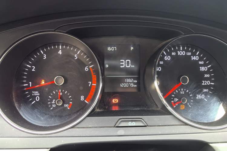 Used Volkswagen Lamando 2018 230TSI DSG Fashion Edition Instrument Cluster