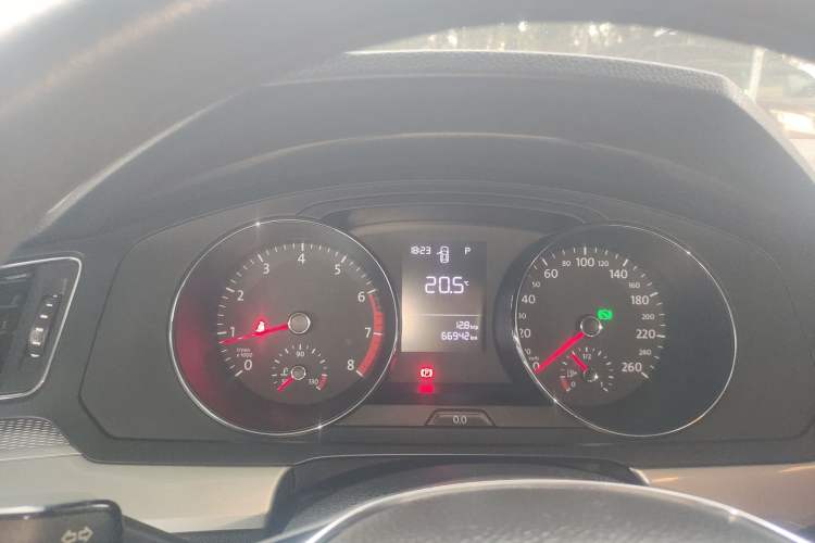 Used Volkswagen Lamando 2018 230TSI DSG Fashion Edition Instrument Cluster