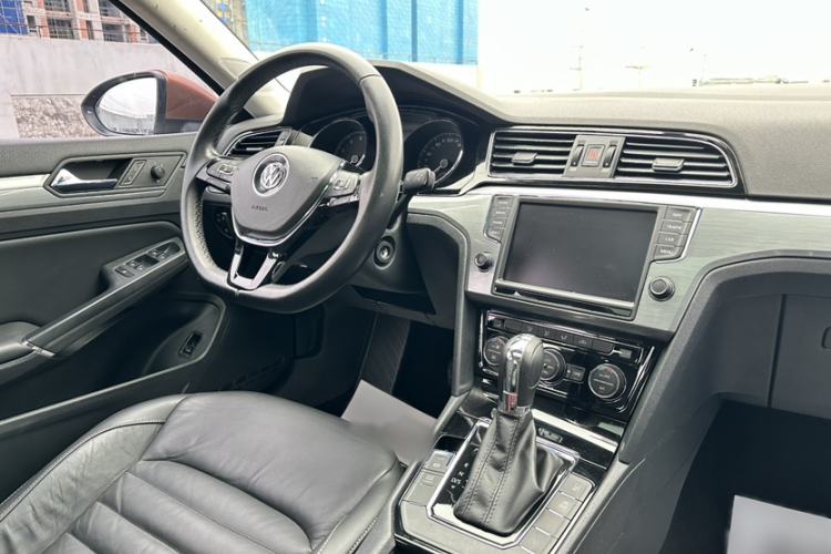 Used Volkswagen Lamando 2018 280TSI DSG Comfort Edition Interior 2