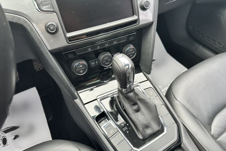 Used Volkswagen Lamando 2018 280TSI DSG Comfort Edition Interior 7
