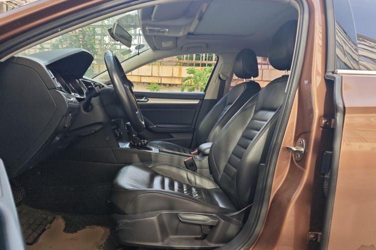 Used Volkswagen Lamando 2018 280TSI DSG Comfort Edition Left Front Seat
