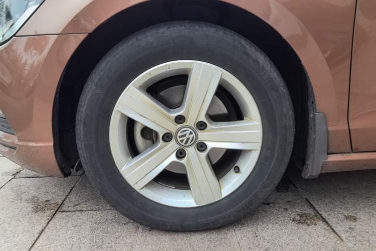 Used Volkswagen Lamando 2018 230TSI DSG Fashion Edition Left Front Wheel Hub