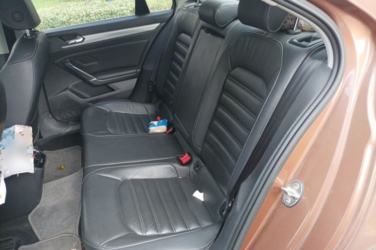 Used Volkswagen Lamando 2018 280TSI DSG Luxury Edition Left Rear Seat