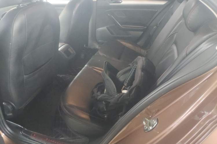 Used Volkswagen Lamando 2018 230TSI DSG Fashion Edition Left Rear Seat