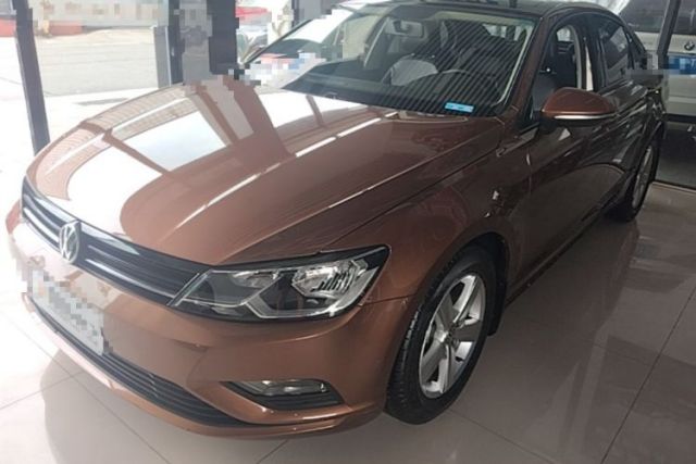 Ojetý Volkswagen Lamando 2018 230TSI DSG Fashion Edition
