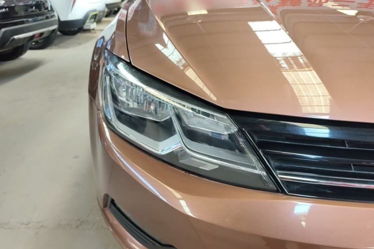 Used Volkswagen Lamando 2018 230TSI DSG Fashion Edition Right Front Headlight