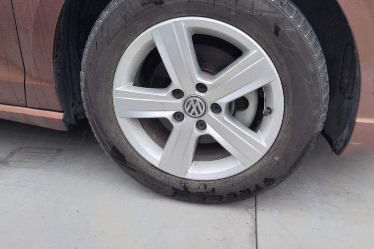 Used Volkswagen Lamando 2018 230TSI DSG Fashion Edition Right Front Wheel Hub