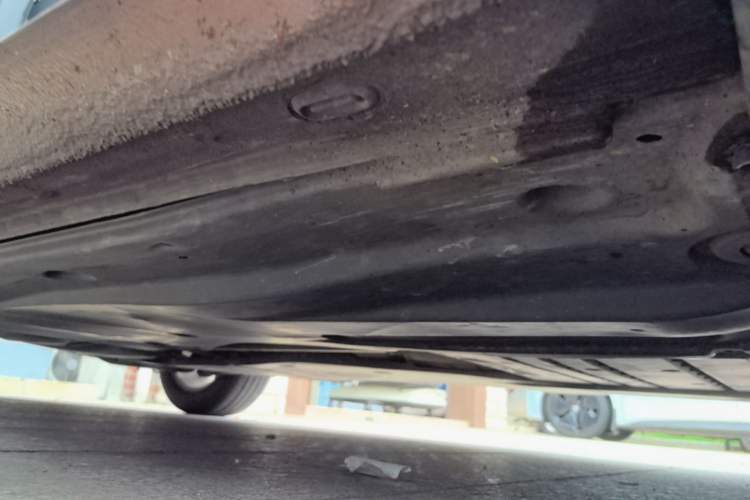Used Volkswagen Lamando 2018 230TSI DSG Fashion Edition Right Side Sill