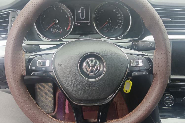 Used Volkswagen Lamando 2018 280TSI DSG Comfort Edition Steering Wheel