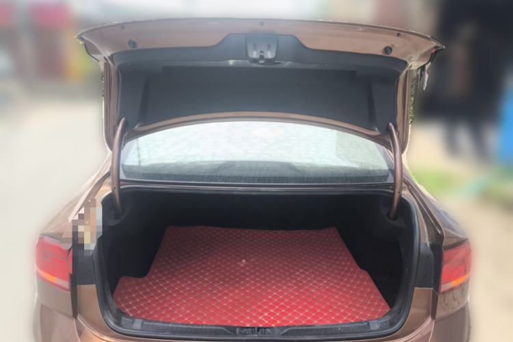 Used Volkswagen Lamando 2018 230TSI DSG Fashion Edition Trunk