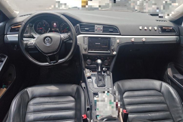 Used Volkswagen Lamando 2018 280TSI DSG Luxury Edition Center Console