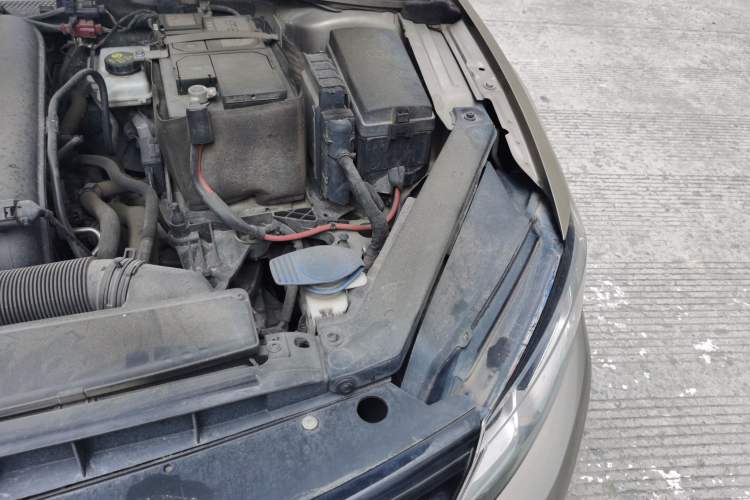 Used Volkswagen Lamando 2018 280TSI DSG Comfort Edition Engine Bay Left