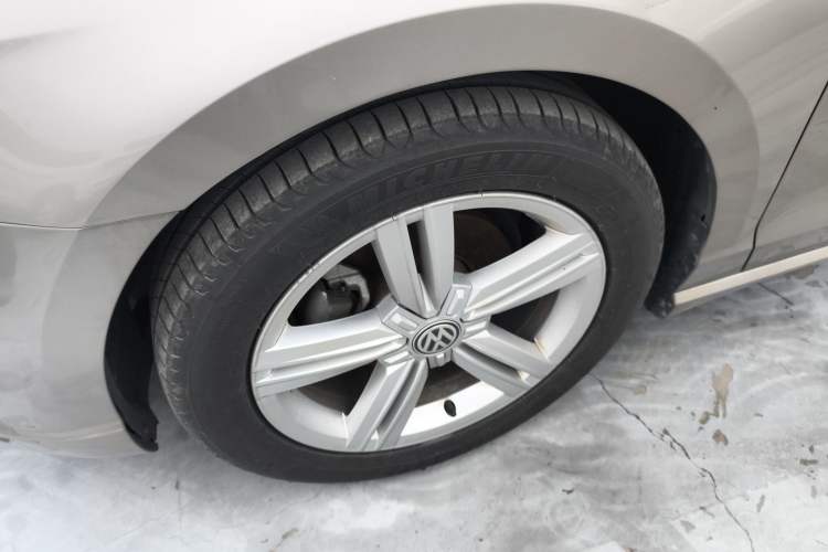 Used Volkswagen Lamando 2018 280TSI DSG Comfort Edition Exterior 4