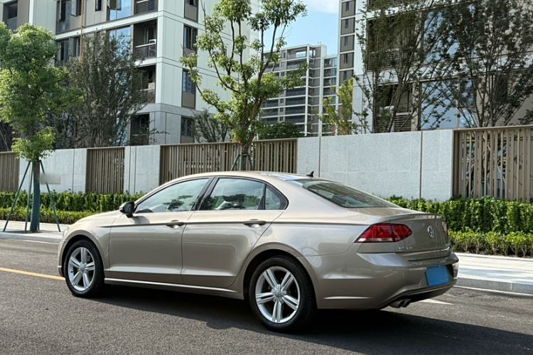 Used Volkswagen Lamando 2018 280TSI DSG Comfort Edition Exterior 5