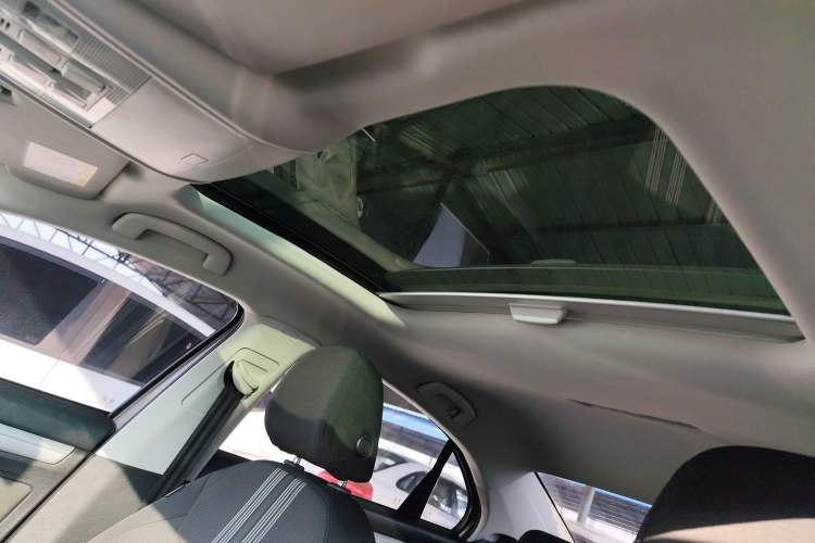 Used Volkswagen Lamando 2018 230TSI DSG Fashion Edition Headliner