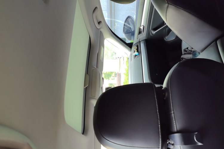 Used Volkswagen Lamando 2018 280TSI DSG Comfort Edition Headliner