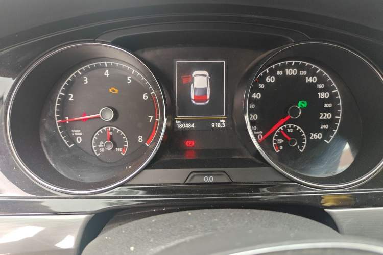 Used Volkswagen Lamando 2018 280TSI DSG Luxury Edition Instrument Cluster