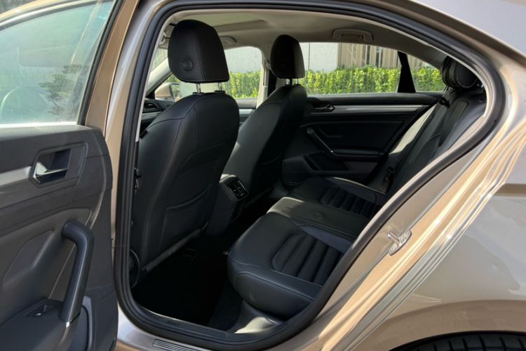 Used Volkswagen Lamando 2018 280TSI DSG Comfort Edition Interior 2