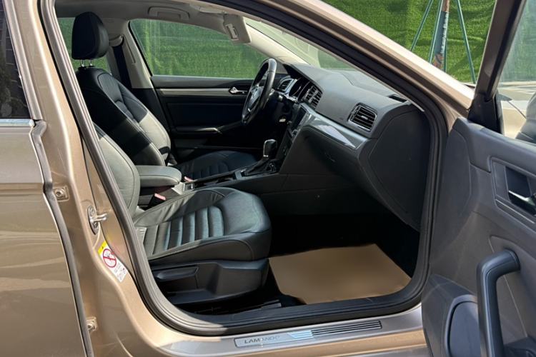 Used Volkswagen Lamando 2018 280TSI DSG Comfort Edition Interior 5