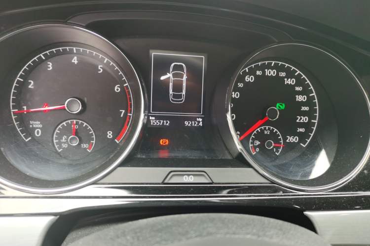 Used Volkswagen Lamando 2018 280TSI DSG Comfort Edition Odometer Close Up