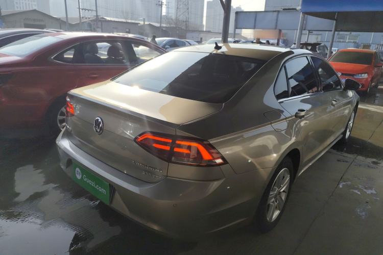 Used Volkswagen Lamando 2018 230TSI DSG Fashion Edition Rear Right 45 Deg